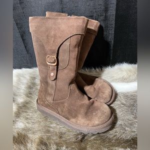 Ugg cargo boots youth 4